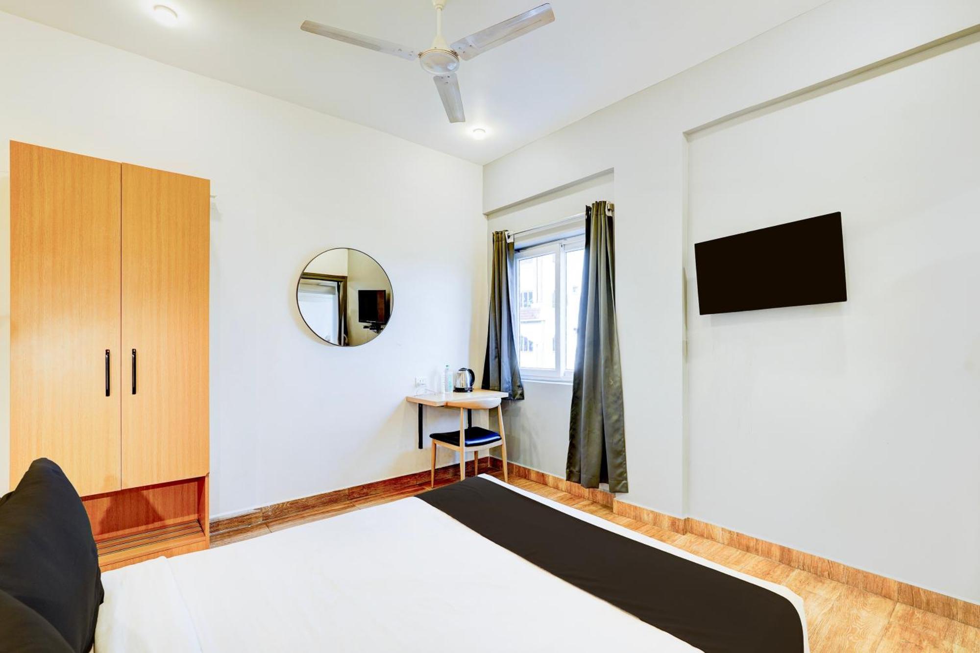 Super Townhouse Tirupati Hotel Kültér fotó