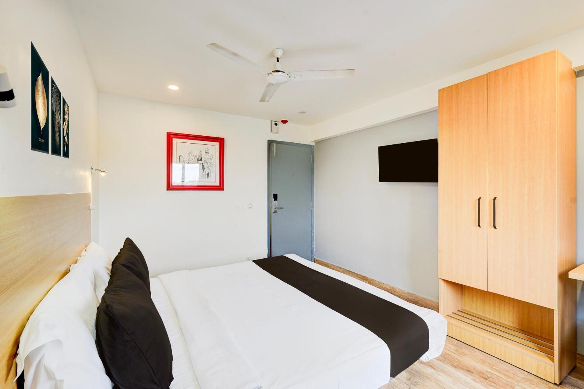 Super Townhouse Tirupati Hotel Kültér fotó