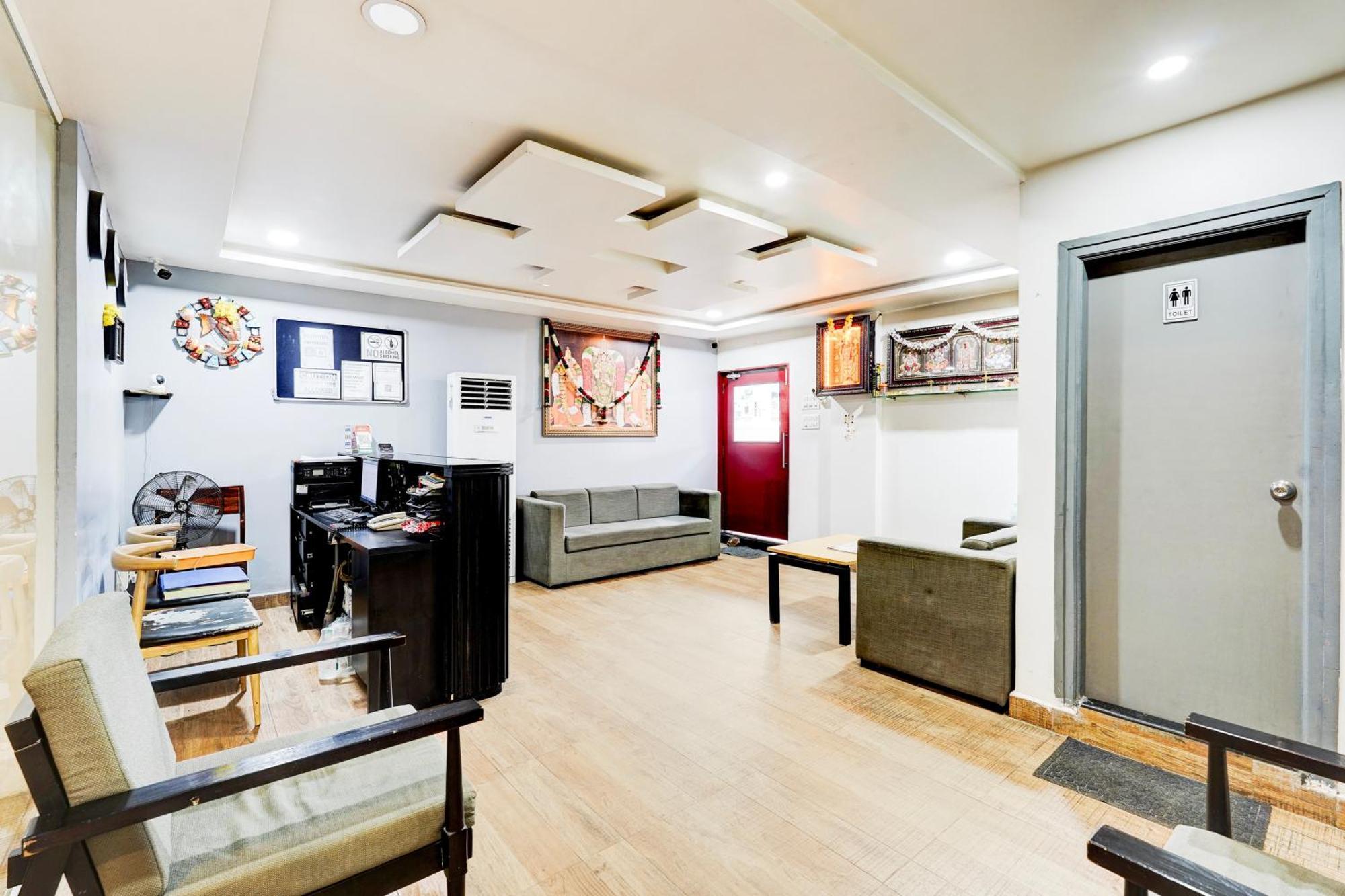 Super Townhouse Tirupati Hotel Kültér fotó