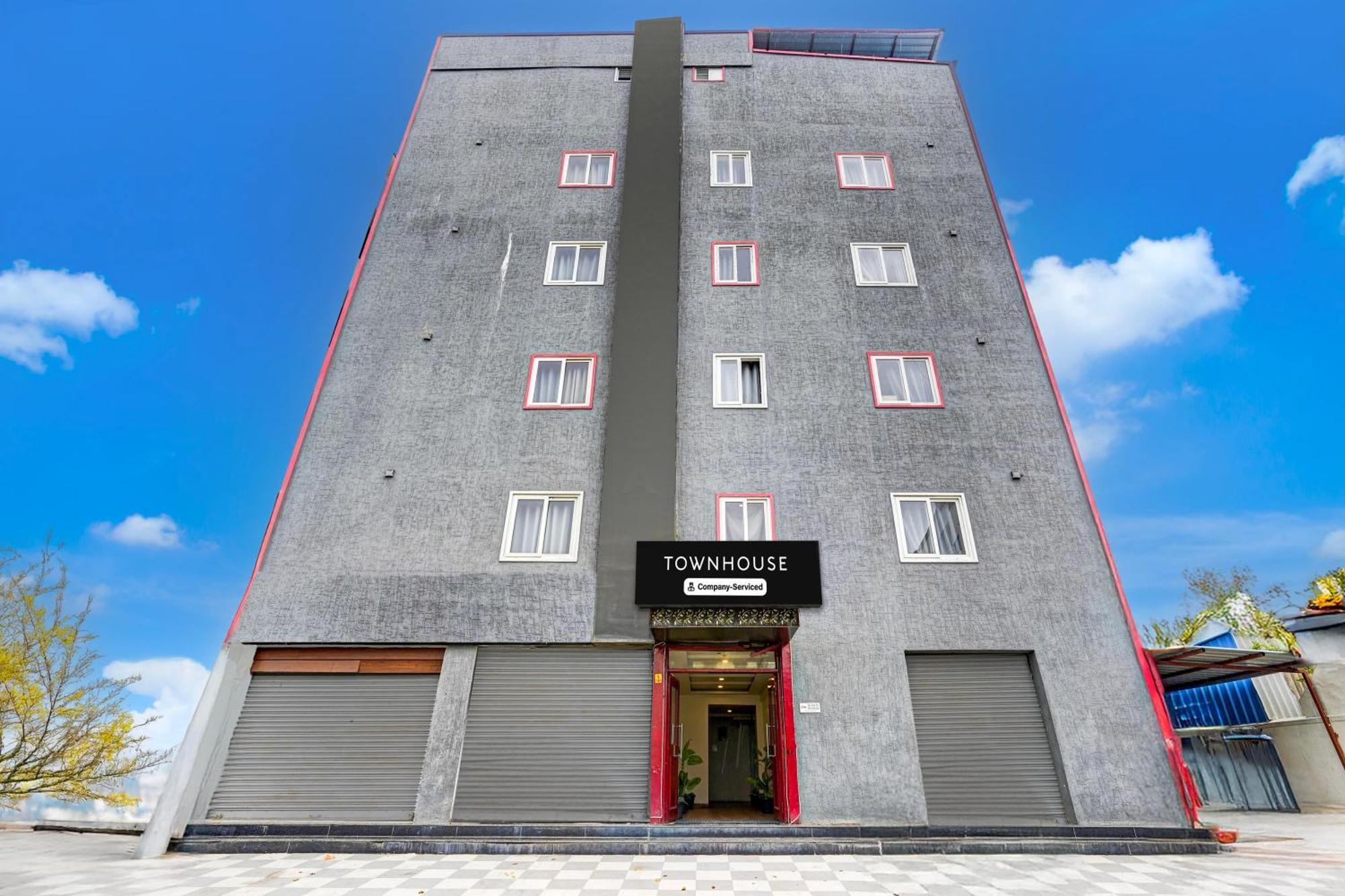 Super Townhouse Tirupati Hotel Kültér fotó